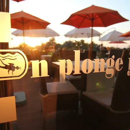 On Plonge Jr. Otel Tomis Nord